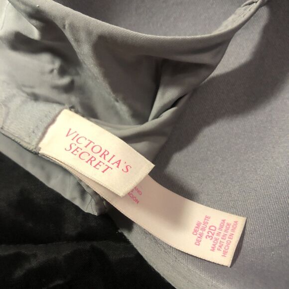 Victoria’s Secret Demi Bra 32D Gray Underwire Adjustable Straps - Picture 3 of 3